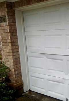 Garage Door Off Track Near Alpine