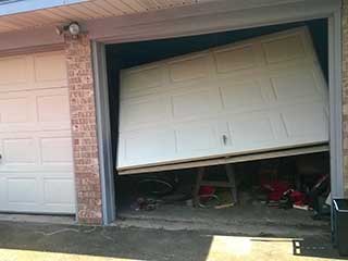 Avoid A Garage Door Accident | Garage Door Repair Lehi, UT Avoid A Garage Door Accident | Garage Door Repair Lehi, UT